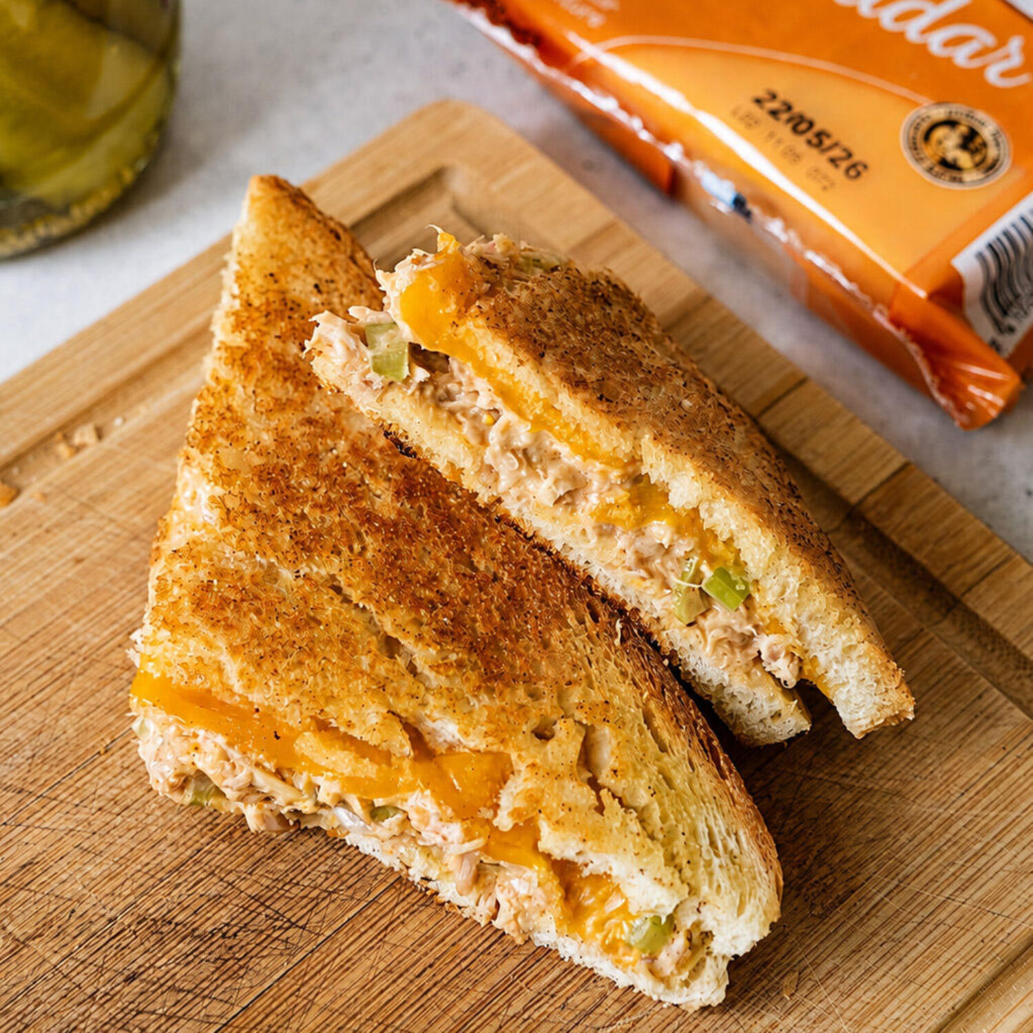 Spicy Tuna Melt au cheddar